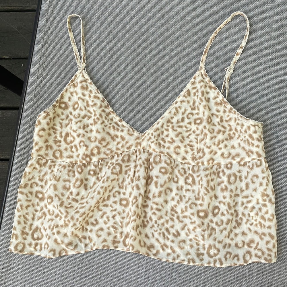 Little Moon Aritizia Leapord Print Top